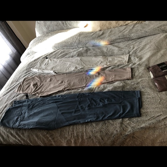 Knockout by Victoria’s Secret large tights - Picture 2 of 10